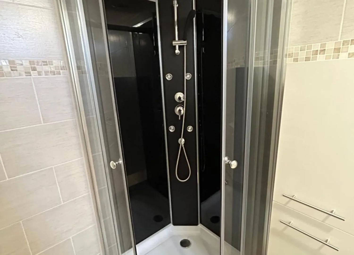 Le Domaine Du Bez Gite De Jules Piscine,Sauna,Sauna,Hammam,Spa Saint-Laurent-dʼOlt 0*,