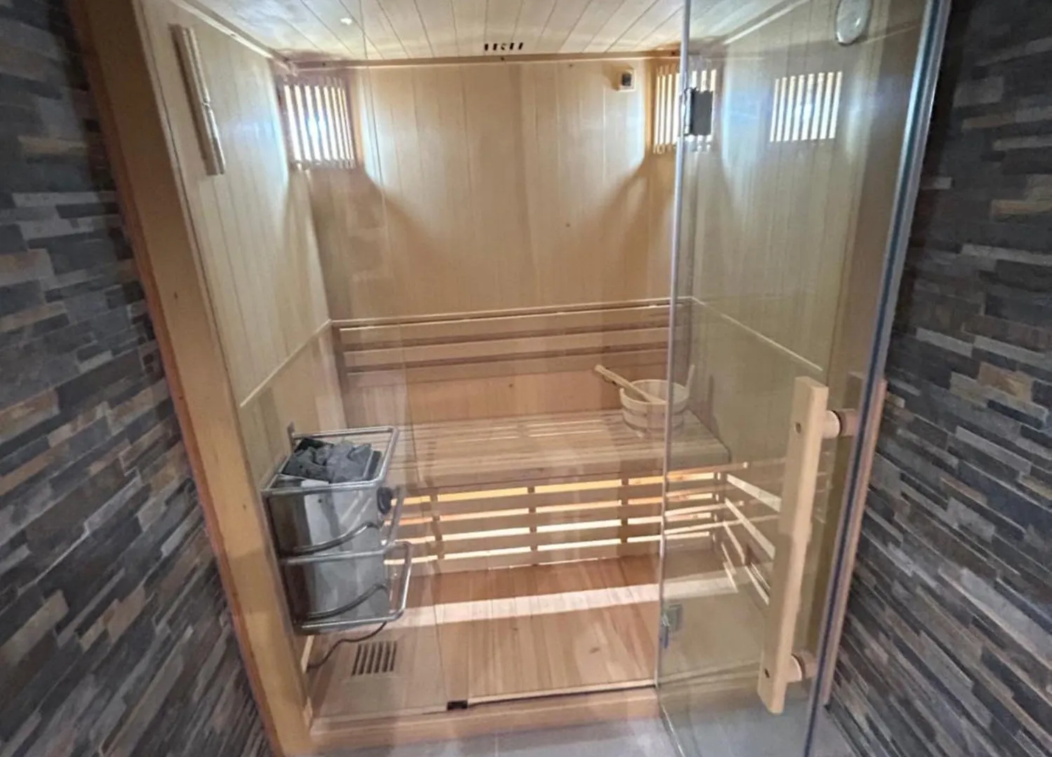 Ferienhaus Le Domaine Du Bez Gite De Jules Piscine,Sauna,Sauna,Hammam,Spa Saint-Laurent-dʼOlt
